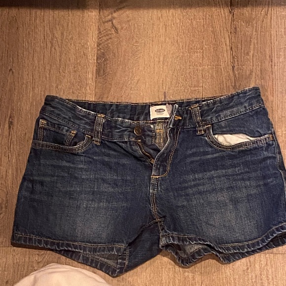 good condition barely worn comment with questions - Picture 1 of 2